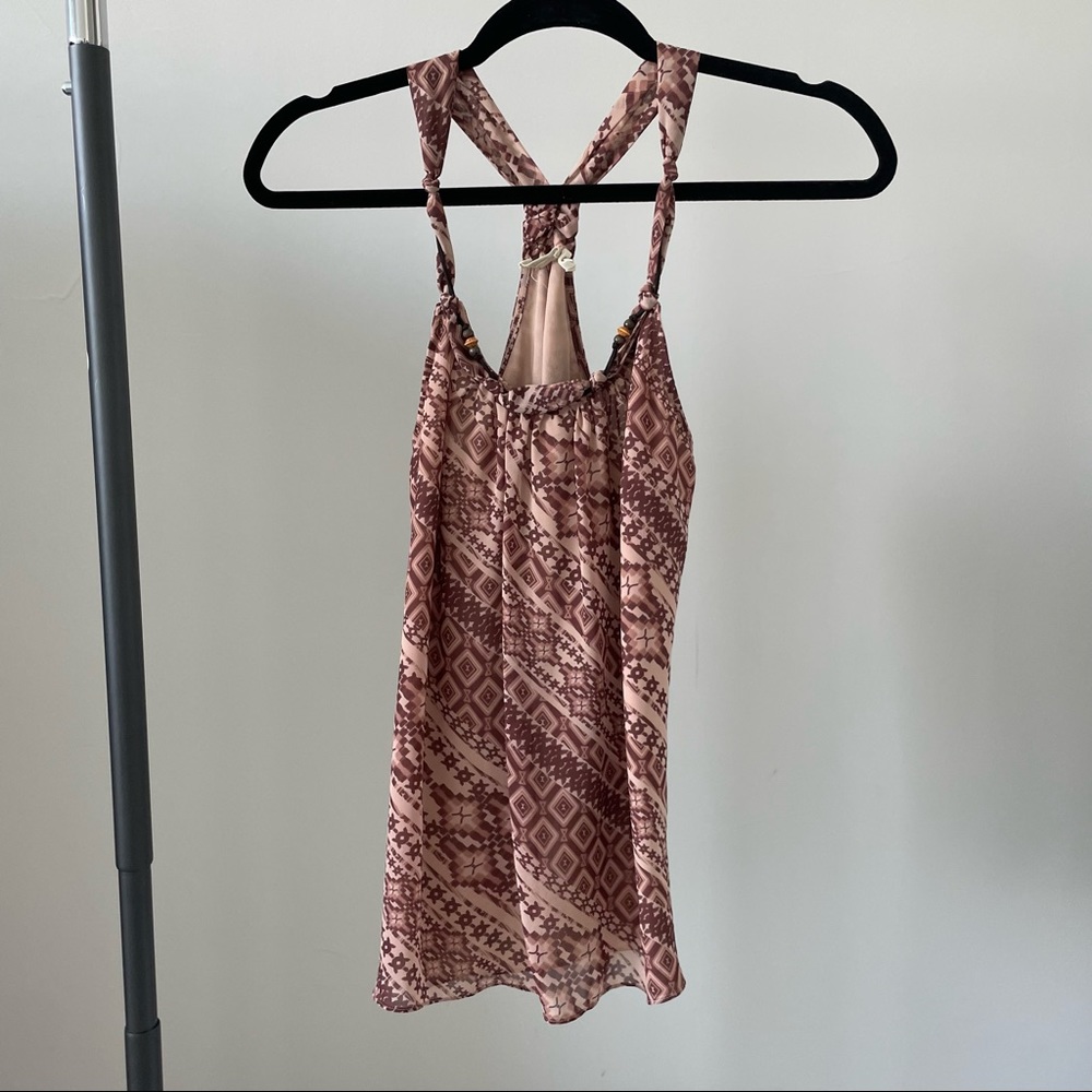 GUESS backless/open back tank top. Size XS - Picture 3 of 4